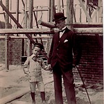 Johan en Leo Schrijver omstreeks 1918.jpg
